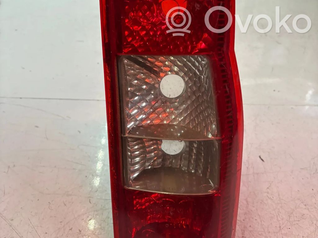 Rear/tail lights   TK034779