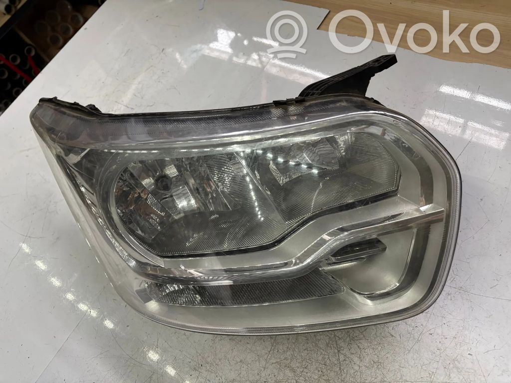 Ford Transit Phare frontale 
