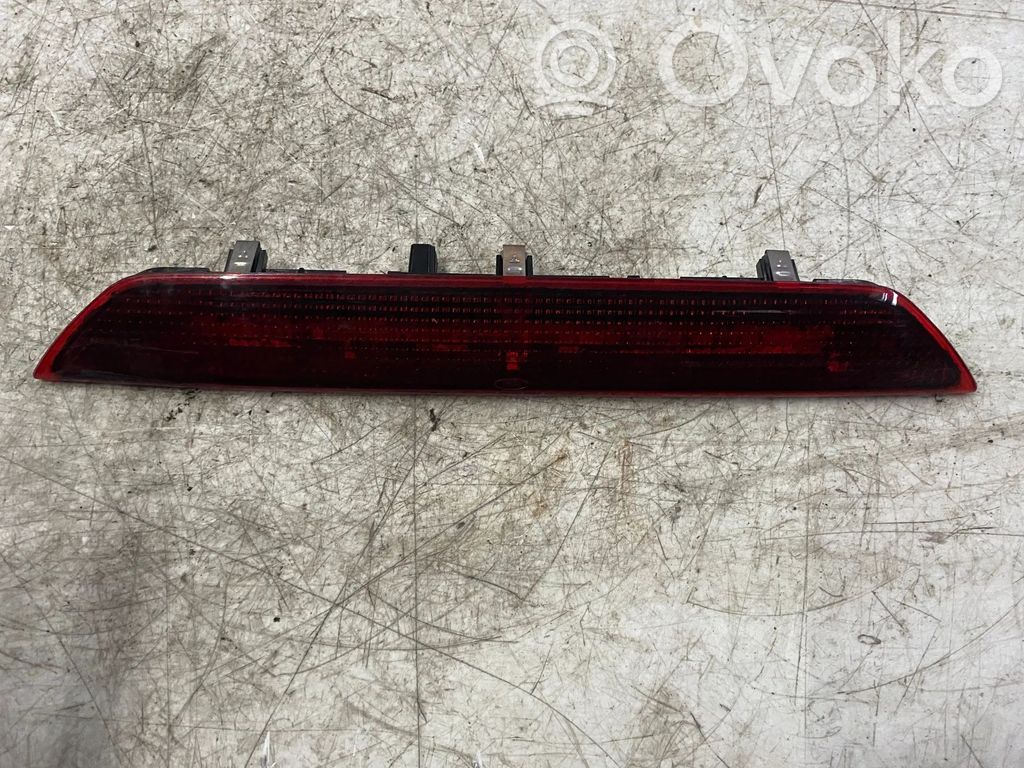 Ford Transit Third/center stoplight 