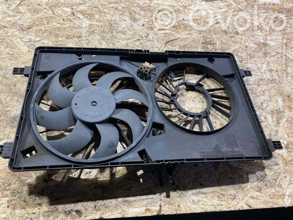 Renault Master III Suport ventilator radiator 