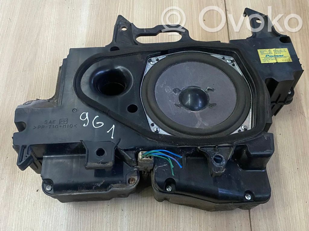 Toyota Land Cruiser (J120) Głośnik niskotonowy 
