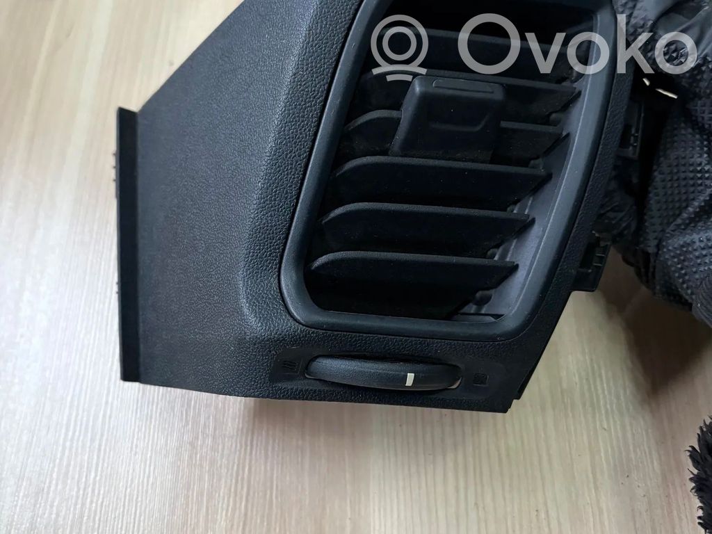 Ford Transit Custom Dysze / Kratki nawiewu deski rozdzielczej 