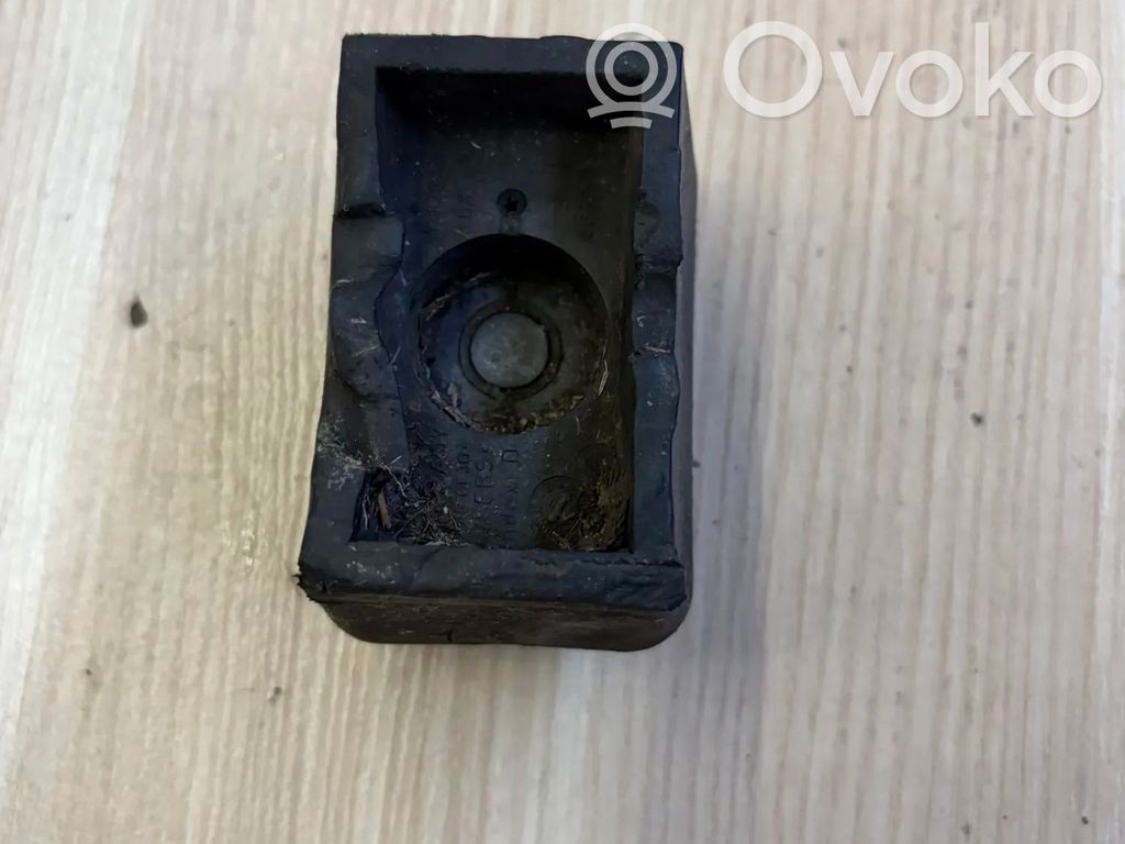 Jacking socket point   51717039760