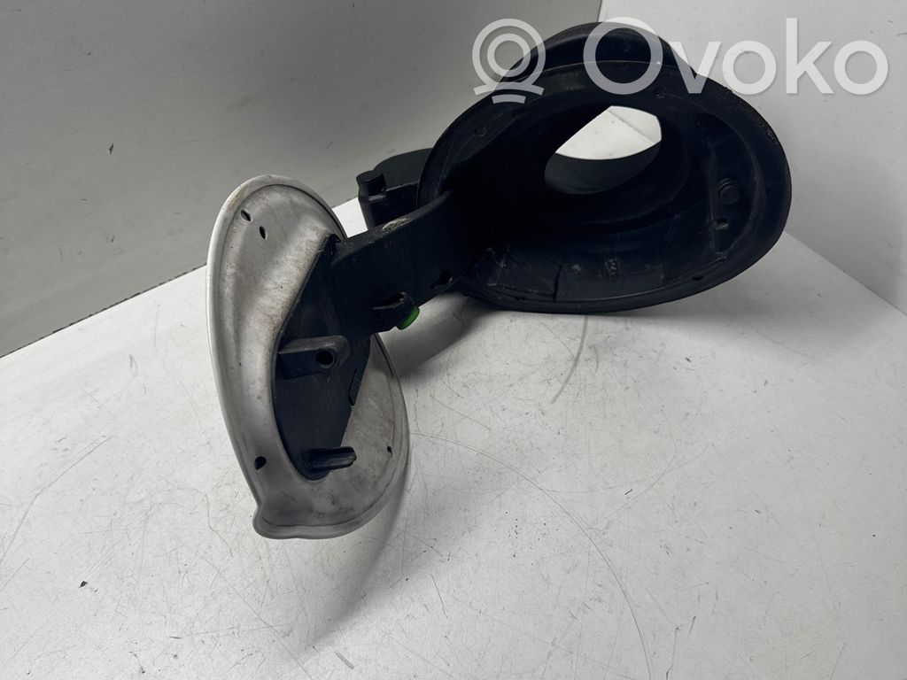 BMW 1 E81 E87 Fuel tank cap lock 