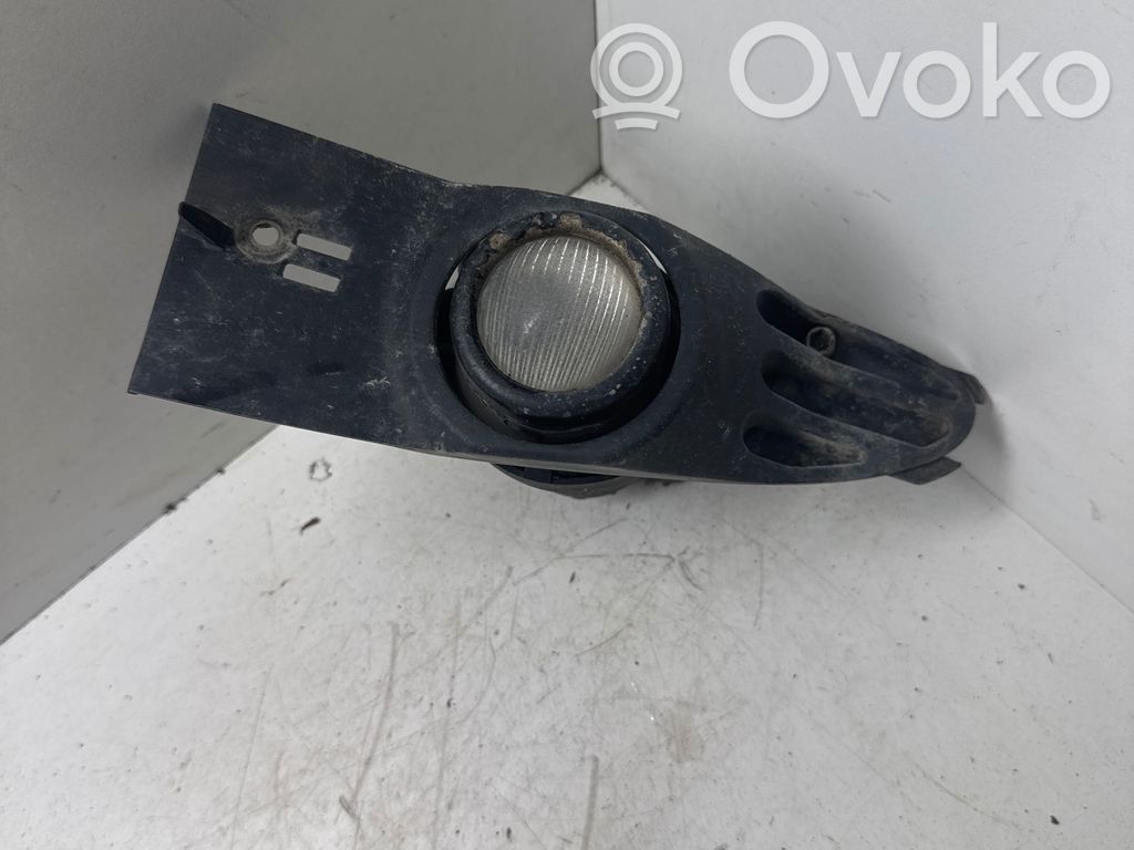 Miglas lukturis priekšā   15563600