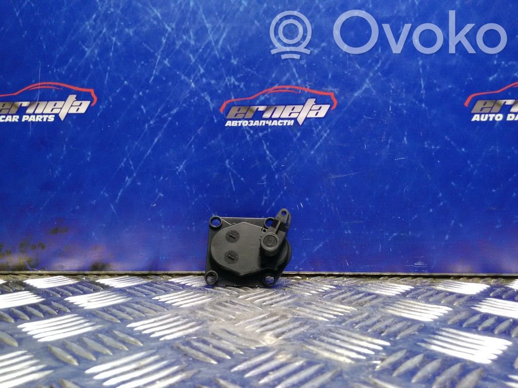 Opel Vectra B Двигатель задвижки потока воздуха 