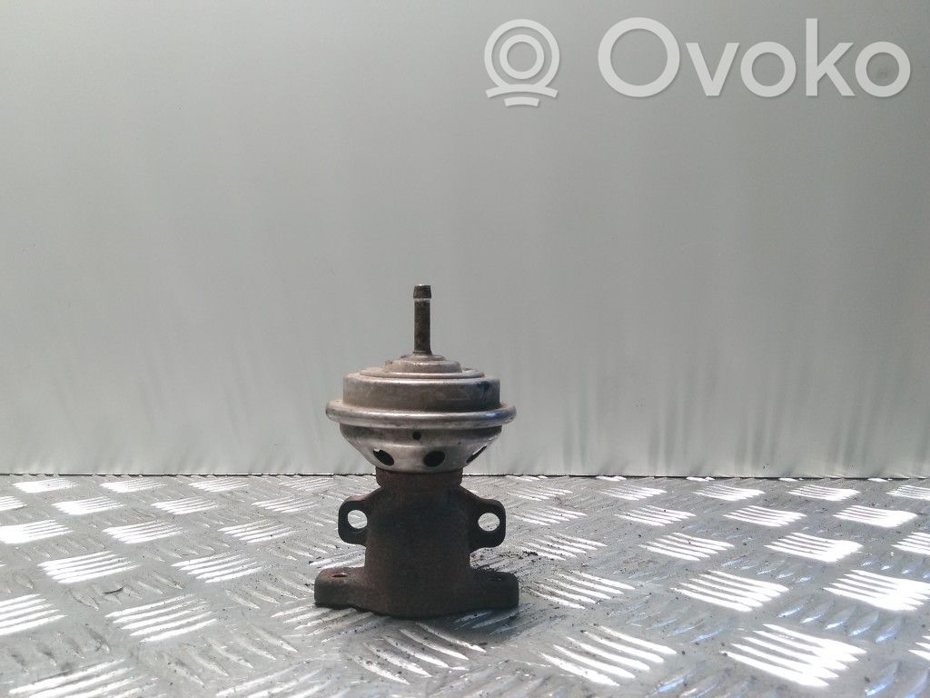 Volkswagen Golf IV Клапан EGR 
