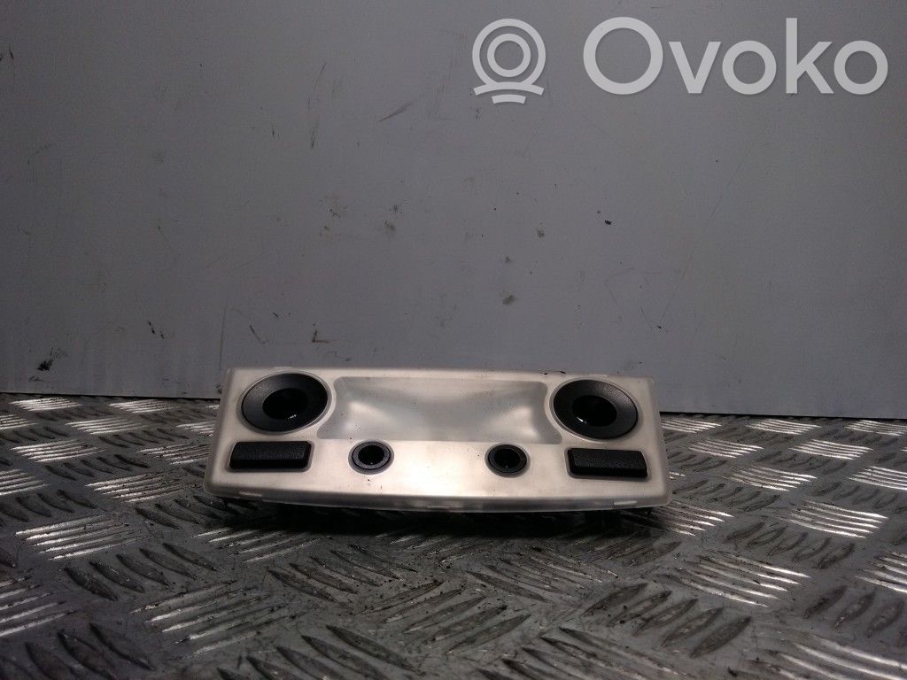 Etuistuimen valo   63316910793