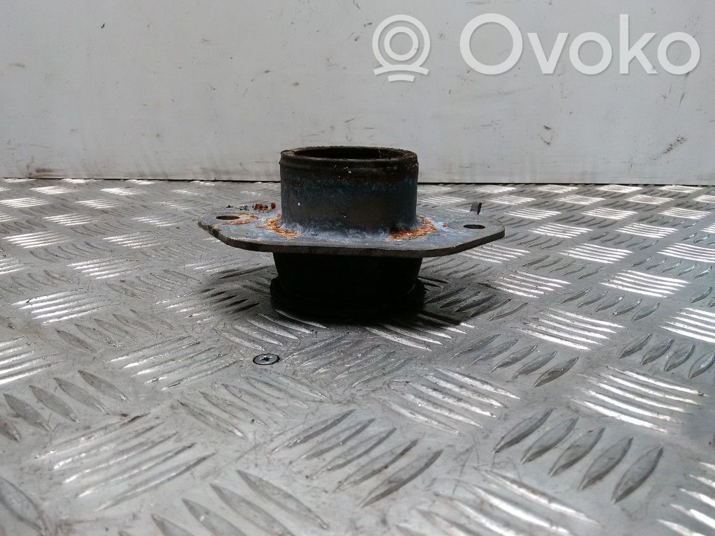 Renault Trafic II (X83) Engine mount bracket 