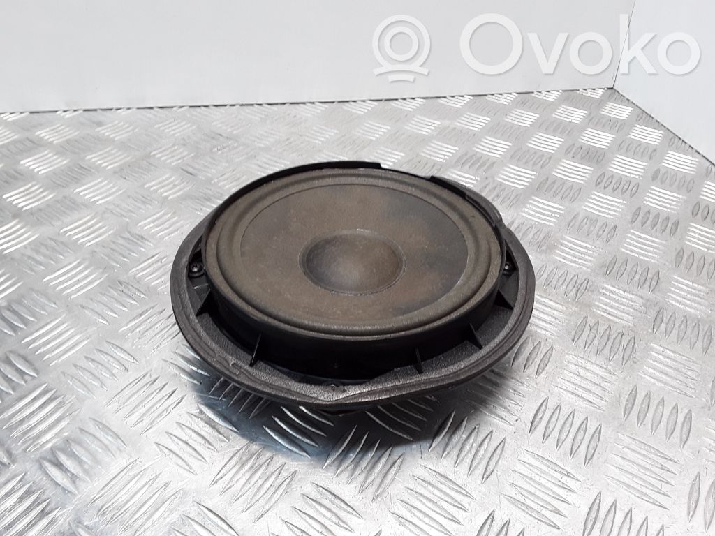 Audi A4 S4 B6 8E 8H Etuoven kaiutin 