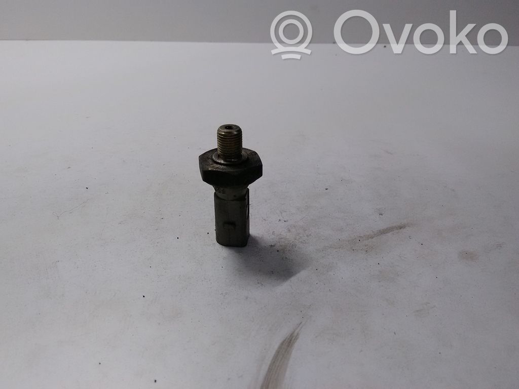 Audi A3 S3 8P Oil pressure sensor 