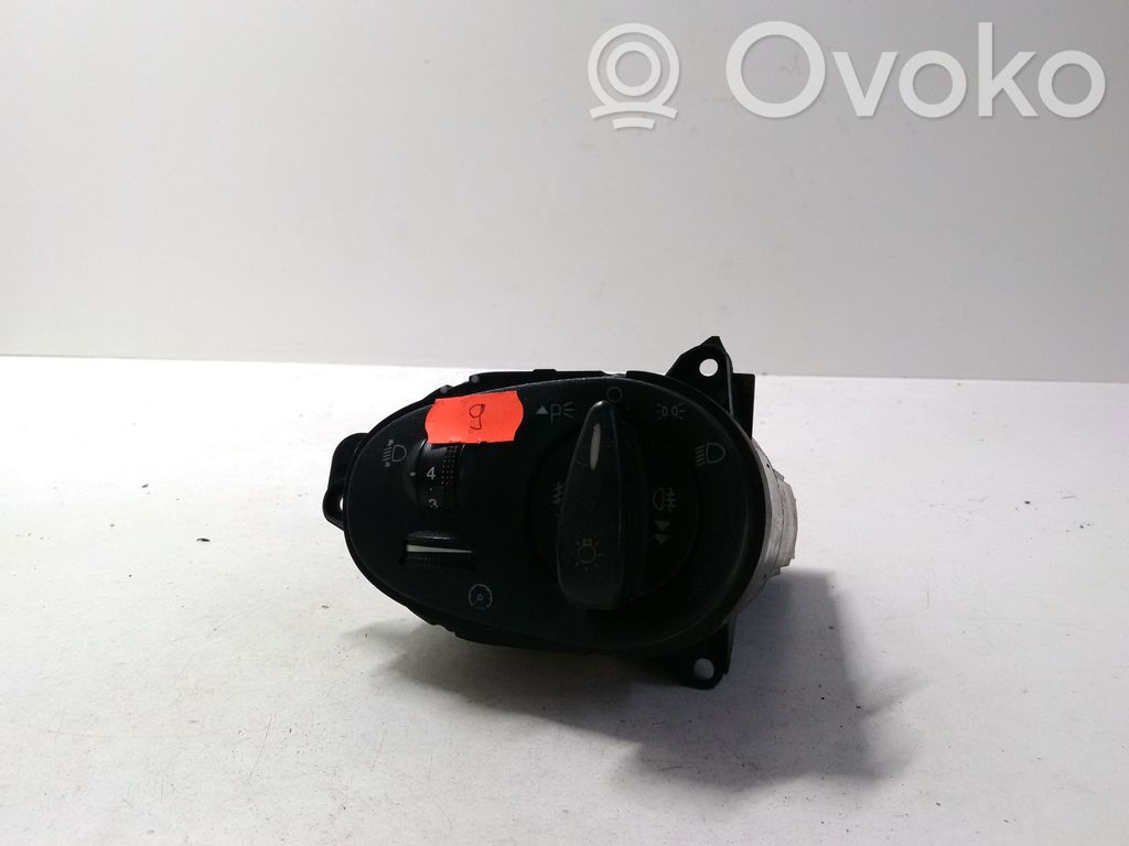 Ford Focus Light switch 