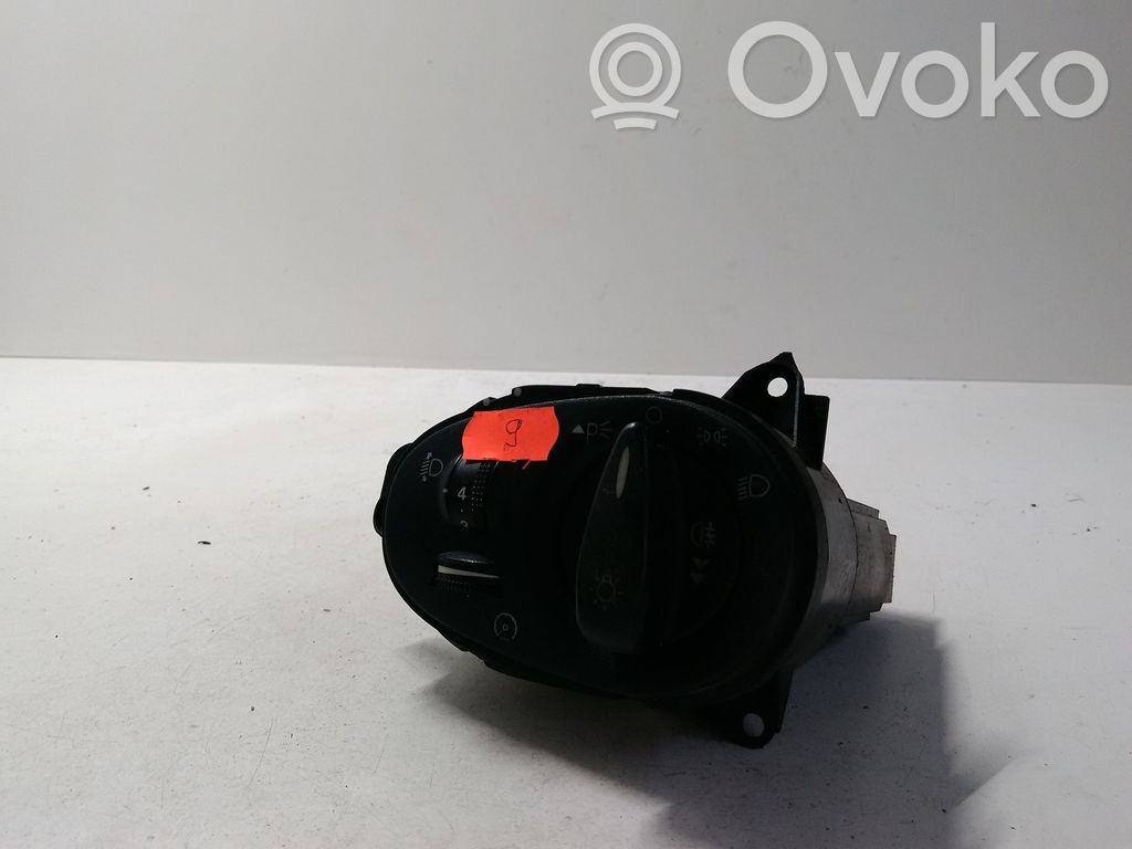 Ford Focus Light switch 