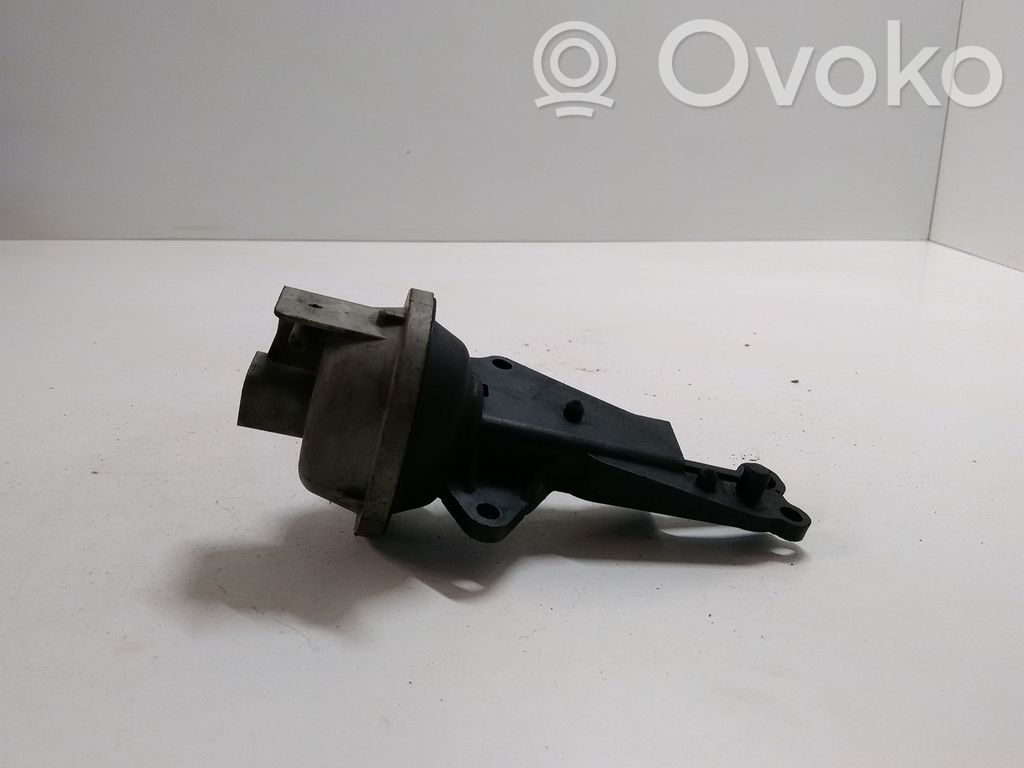 Ford Mondeo Mk III Vakuumo vožtuvas 