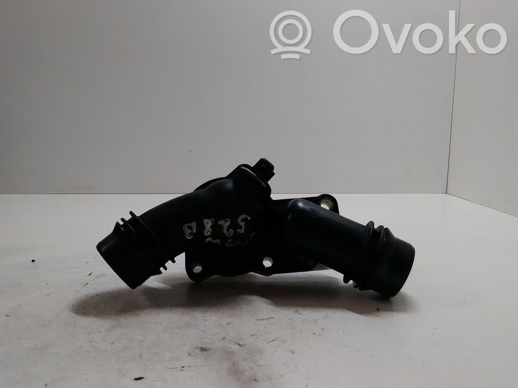 BMW 5 E39 Thermostat/thermostat housing 