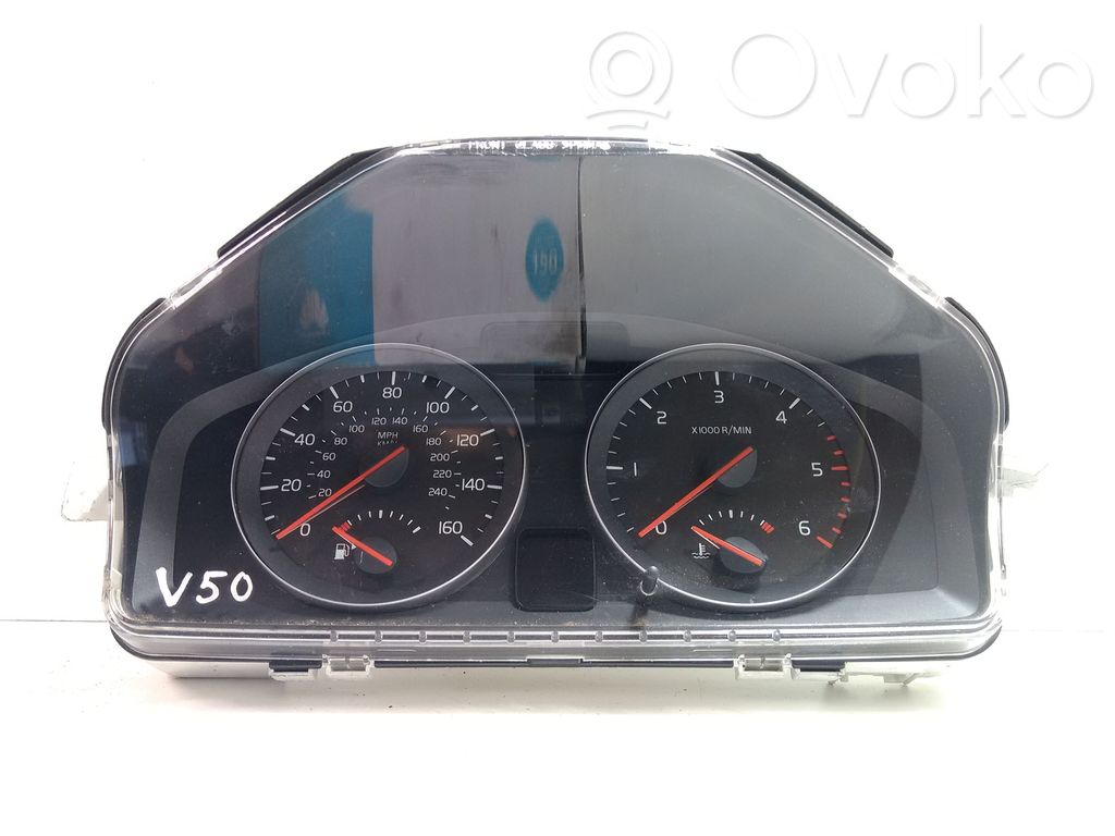 Volvo V50 Speedometer (instrument cluster) 