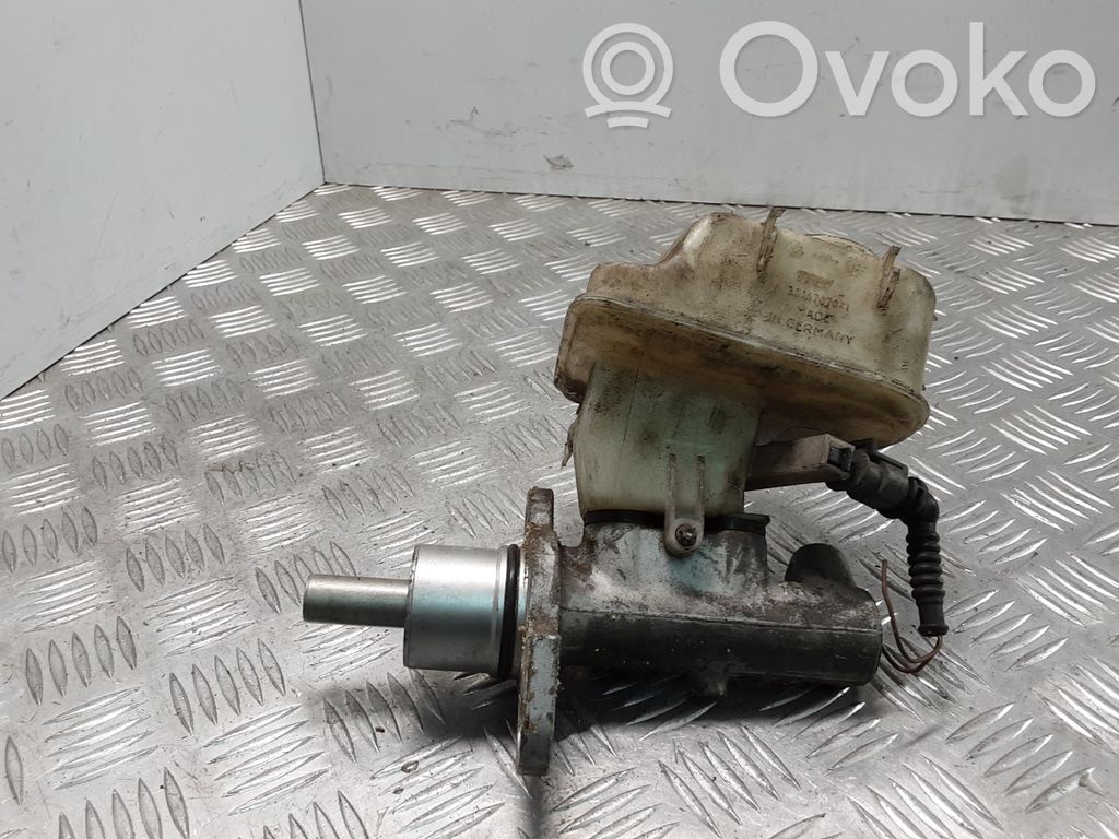 Opel Signum Pääjarrusylinteri 