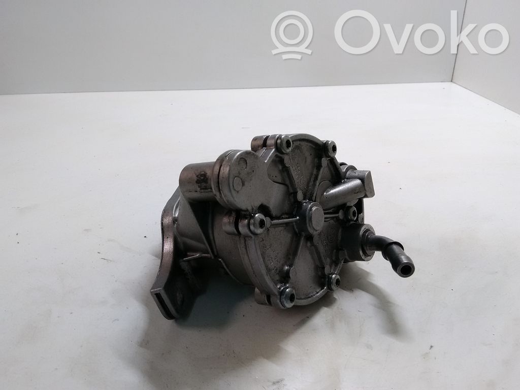 Volvo V70 Bomba de vacío 