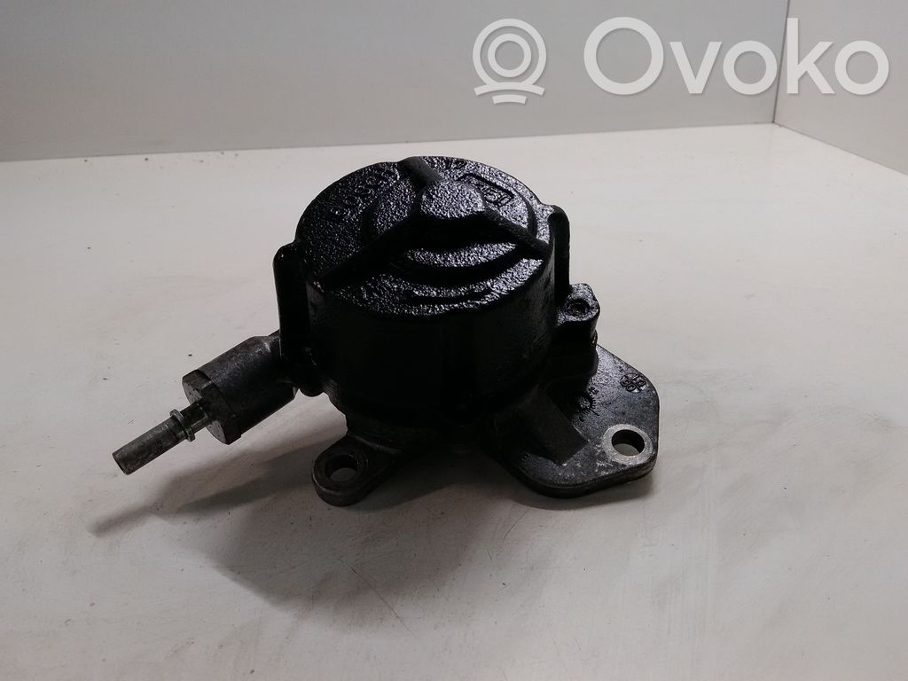 Peugeot 307 Vacuum pump 