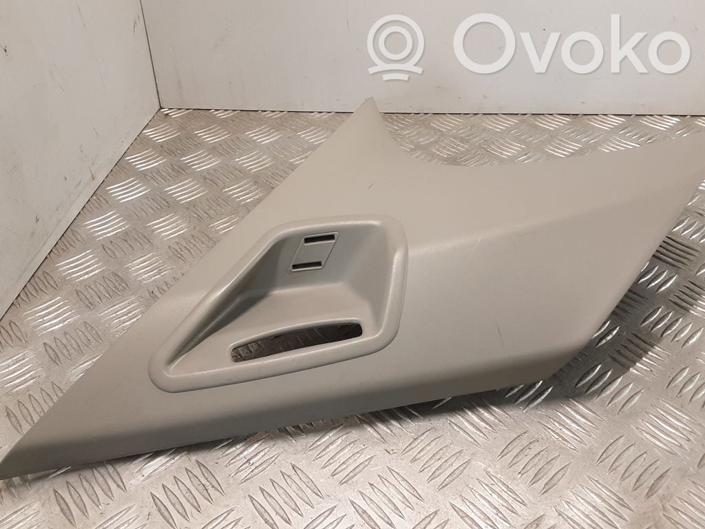 BMW X5 E70 Pilar (B) (superior) 