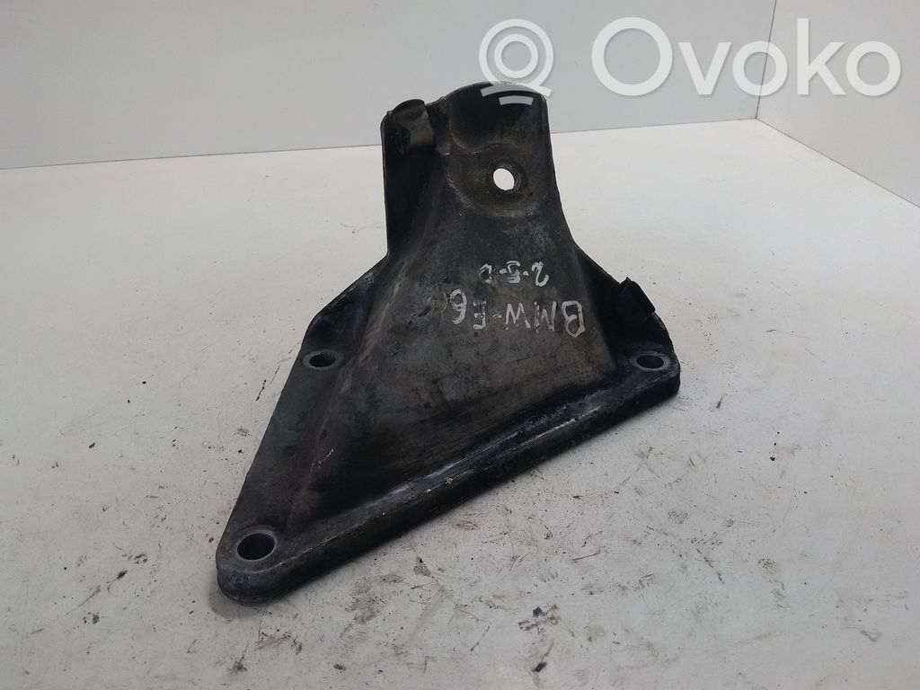 BMW 5 E60 E61 Engine mounting bracket 
