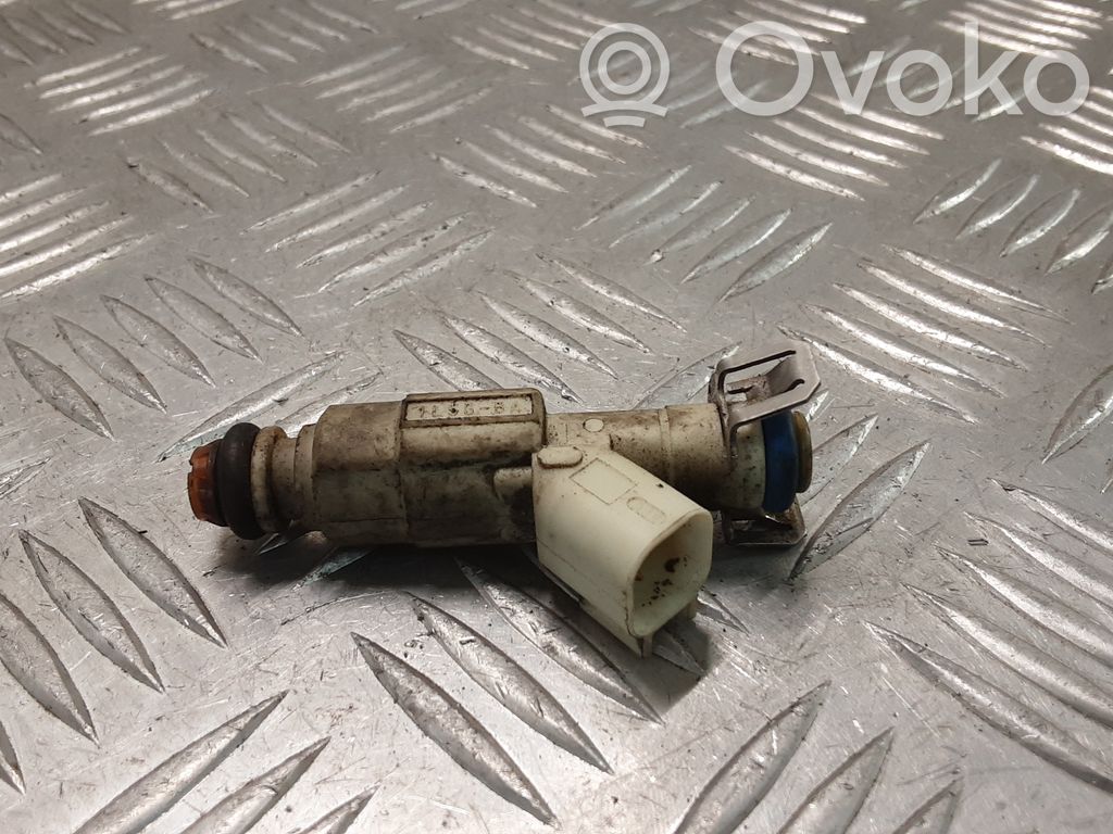 Ford Focus Fuel injector 