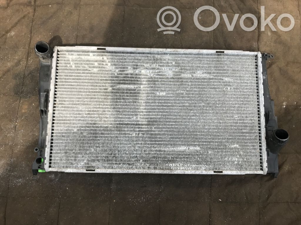 BMW 3 E90 E91 Aušinimo skysčio radiatorius 