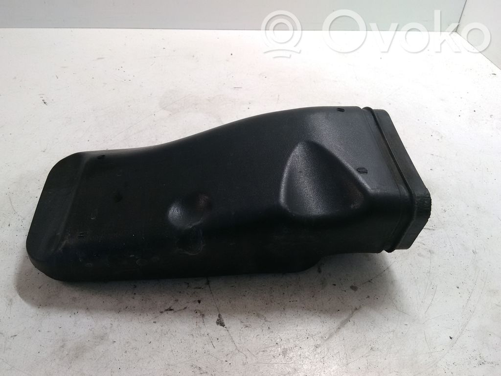 BMW 3 E90 E91 Oro paėmimo kanalo detalė (-ės) 