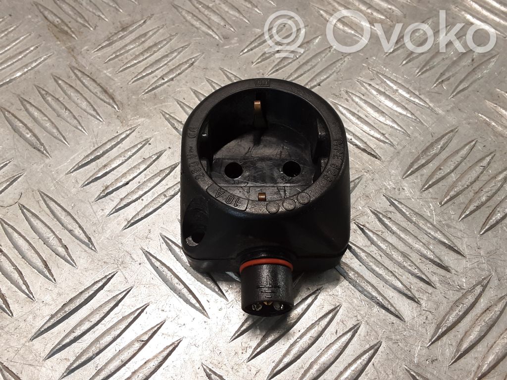 Audi A6 S6 C5 4B Kita salono detalė 