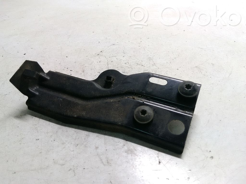 Volkswagen Golf VI Rear bumper mounting bracket 