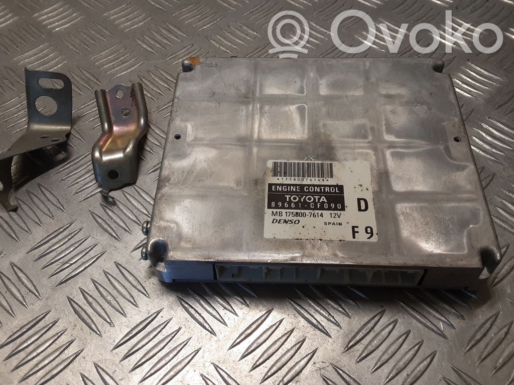 Toyota Corolla Verso AR10 Engine control unit/module 