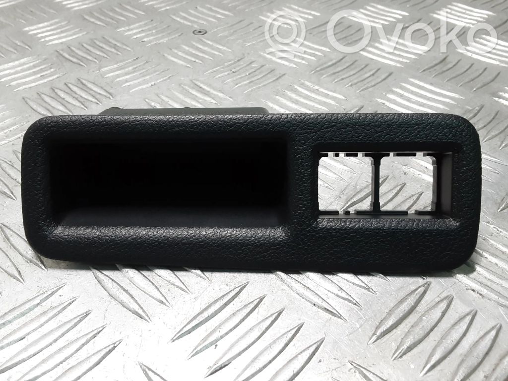 Lexus NX Tailgate trim 