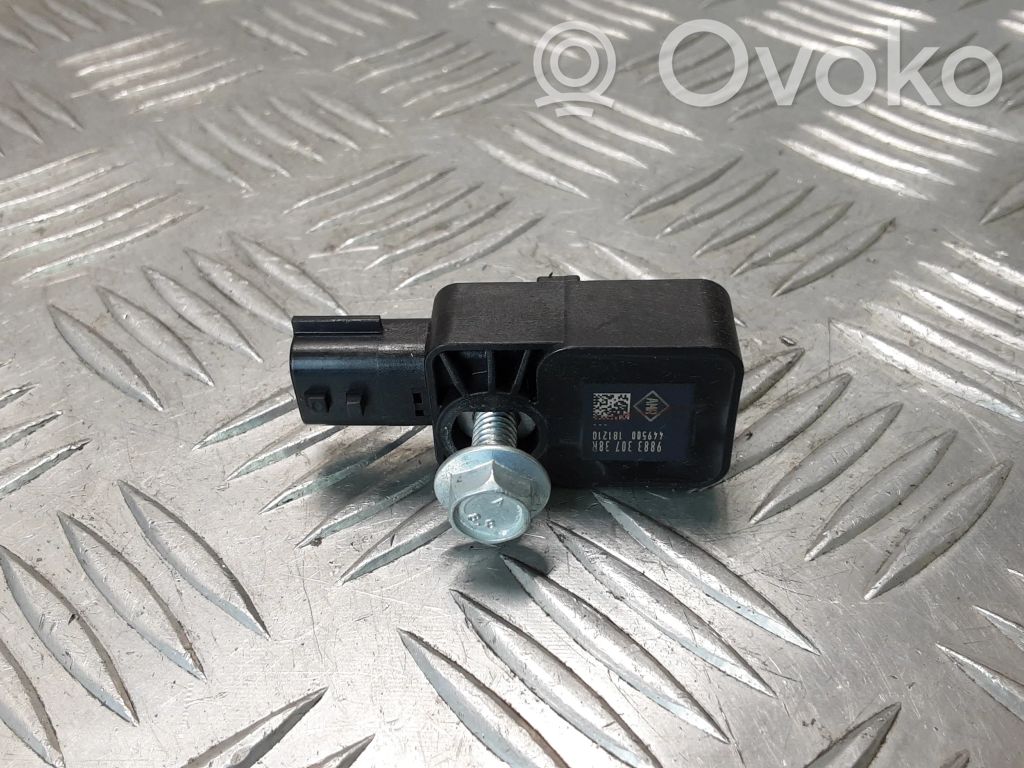 Renault Latitude (L70) Airbag deployment crash/impact sensor 