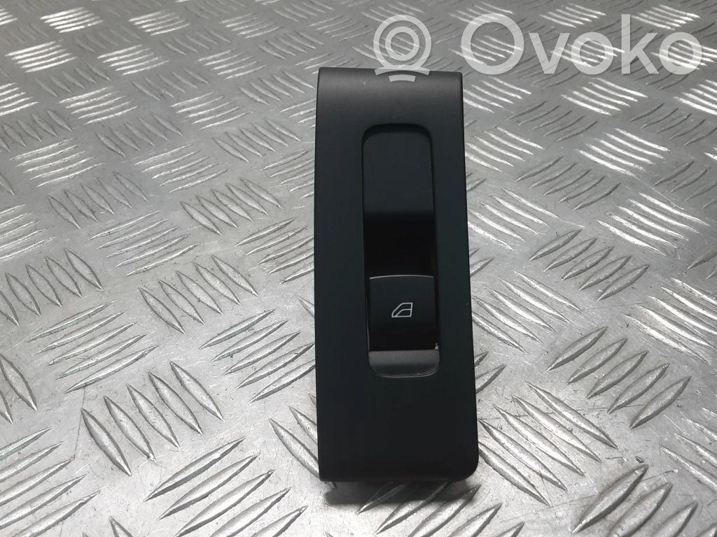 Volvo XC40 Electric window control switch 