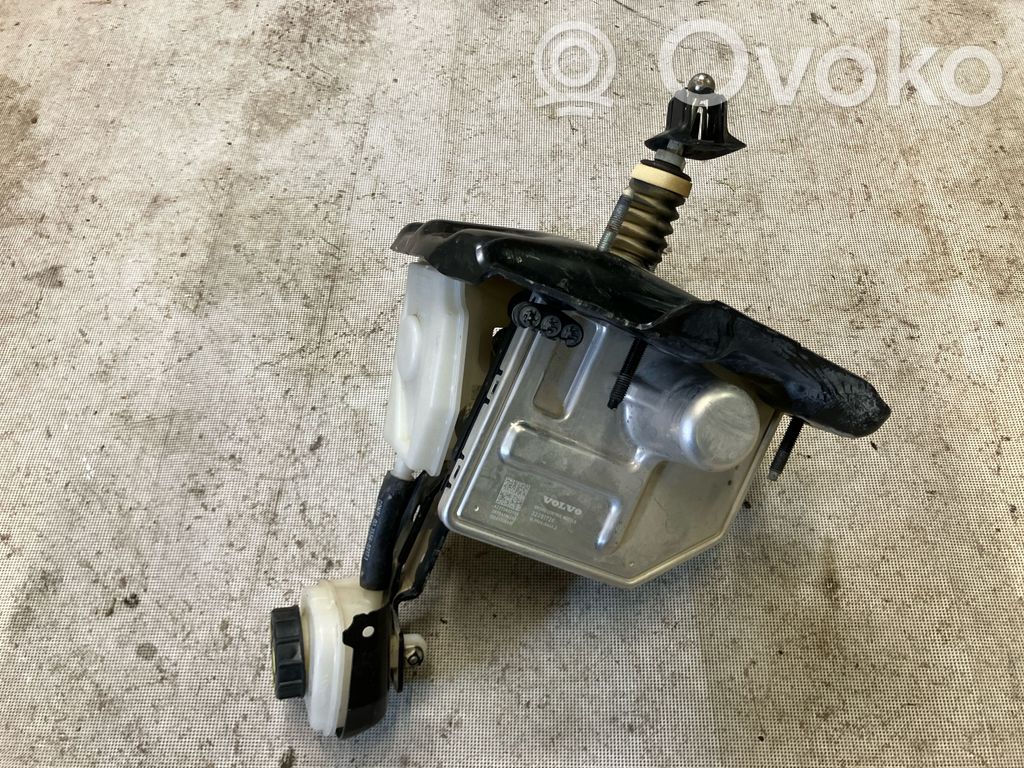 Volvo XC40 ABS bloks 