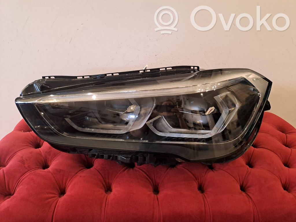 BMW X1 F48 F49 Lampa przednia 