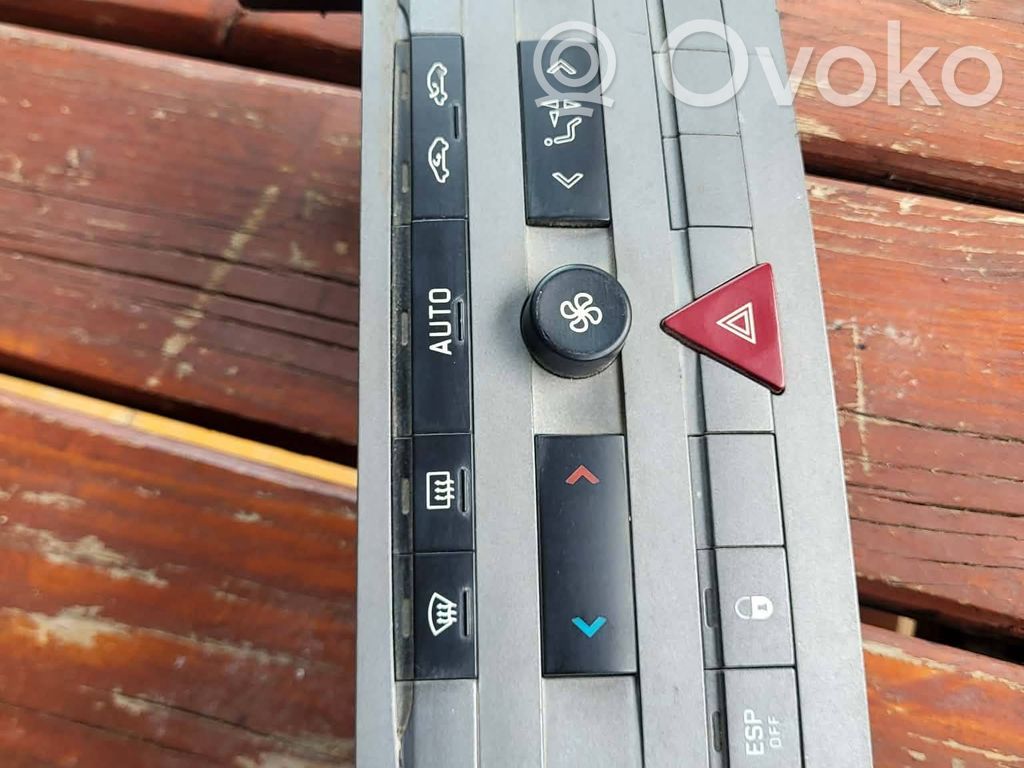 Citroen C5 Climate control unit 