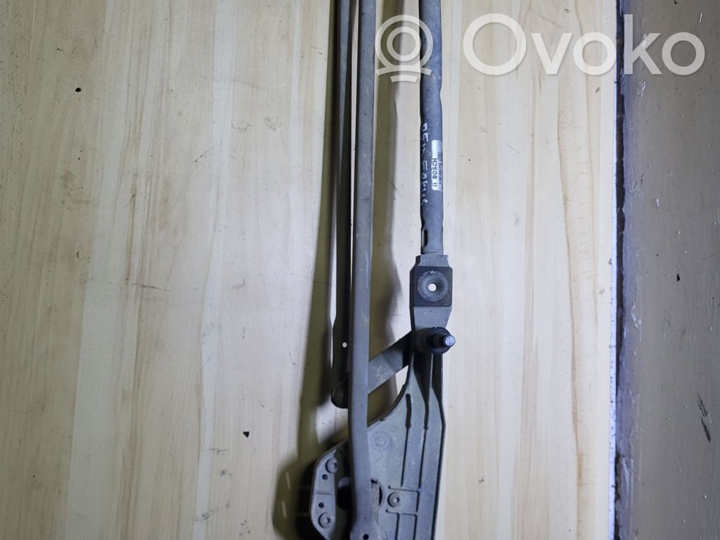 Ford Focus Front wiper linkage and motor 