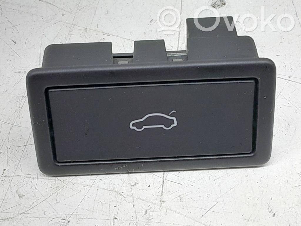 Cupra Formentor Tailgate/boot open switch button 