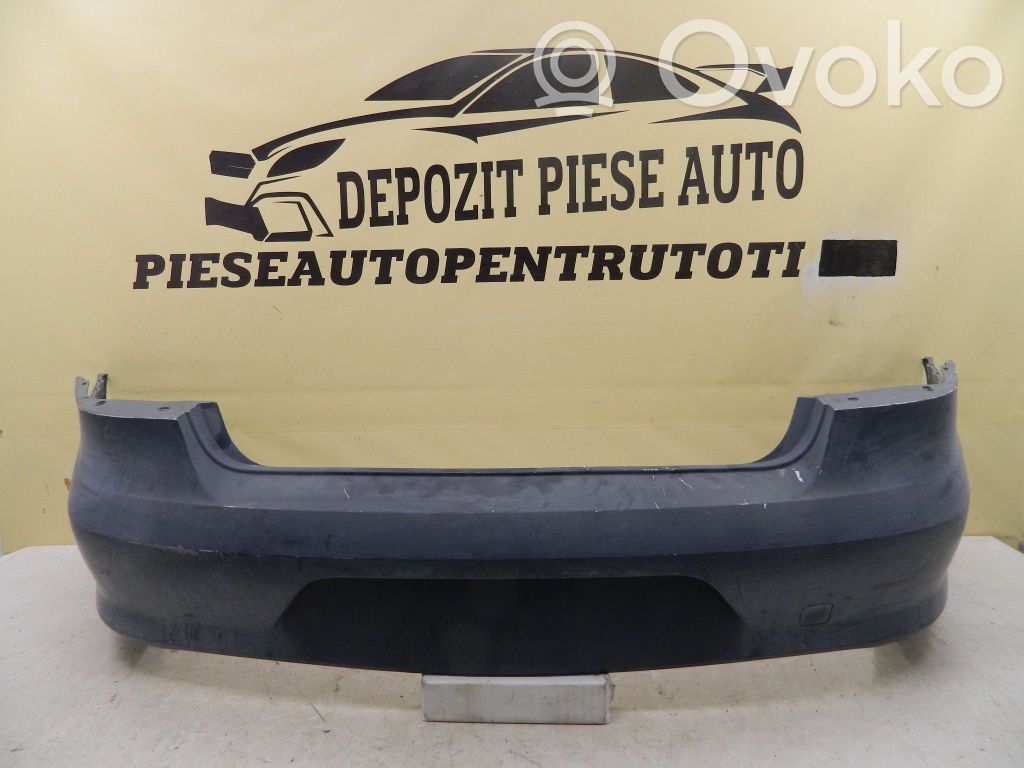 Volkswagen PASSAT B7 Parachoques 