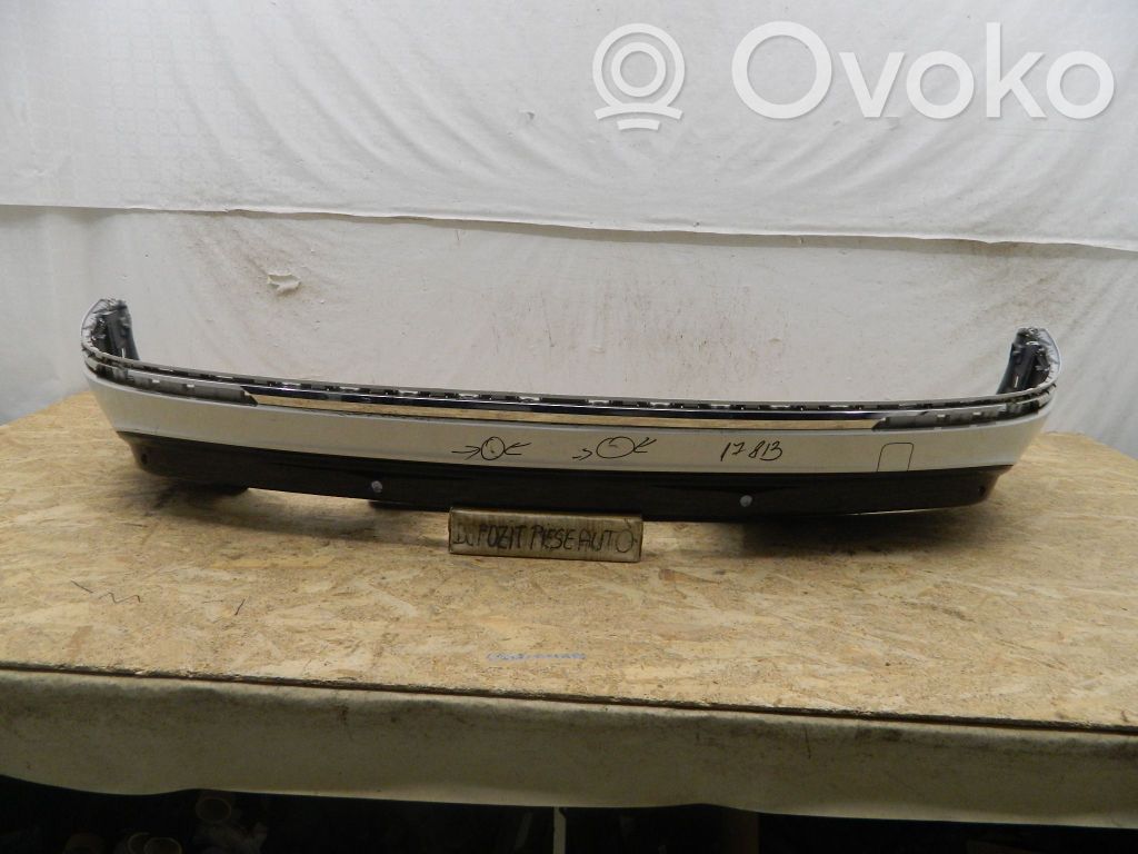 Volkswagen Tiguan Moldura inferior del parachoques trasero 