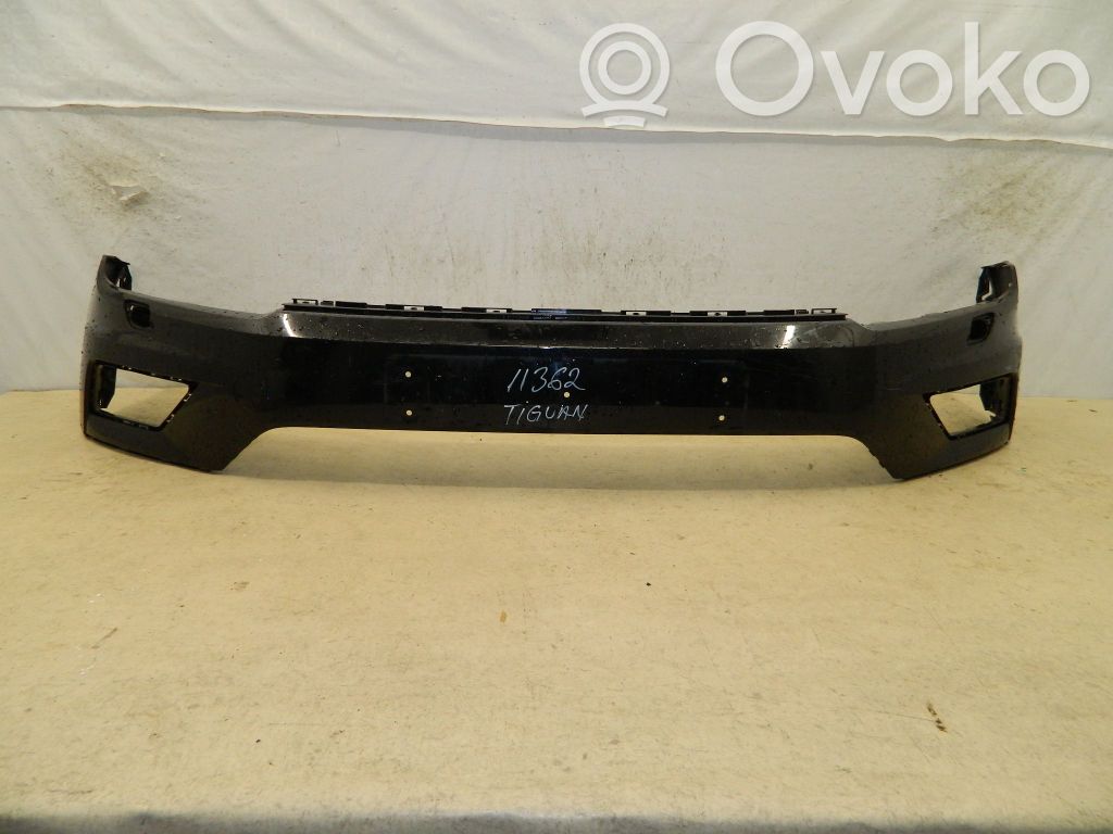 Volkswagen Tiguan Priekinis bamperis 