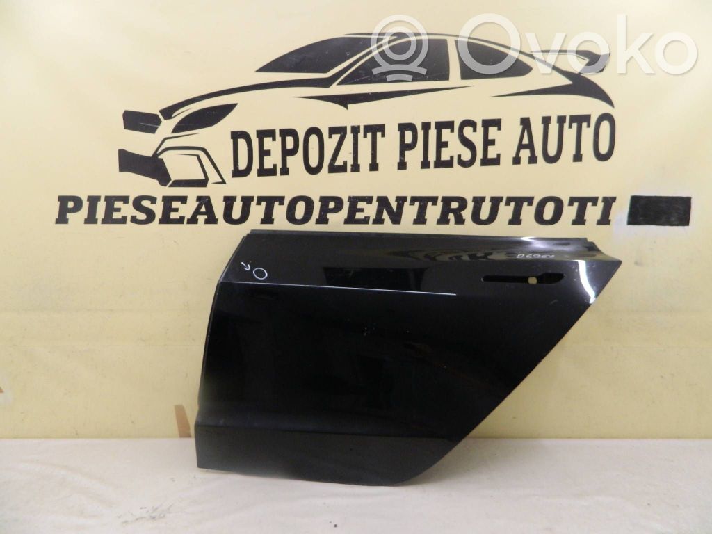 Aizmugurējās durvis
