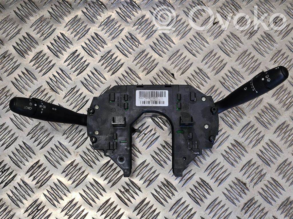 Citroen C4 I Wiper turn signal indicator stalk/switch 