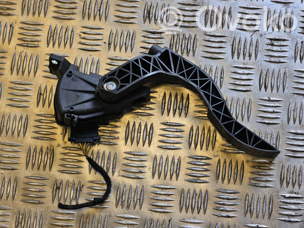 Audi A4 S4 B6 8E 8H Accelerator throttle pedal 