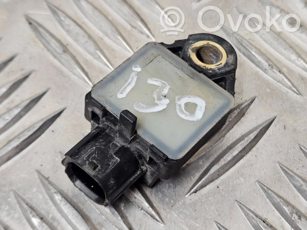 Hyundai i30 Sensor impacto/accidente para activar Airbag 
