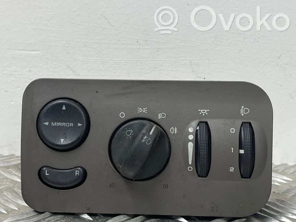 Chrysler Voyager Light switch 