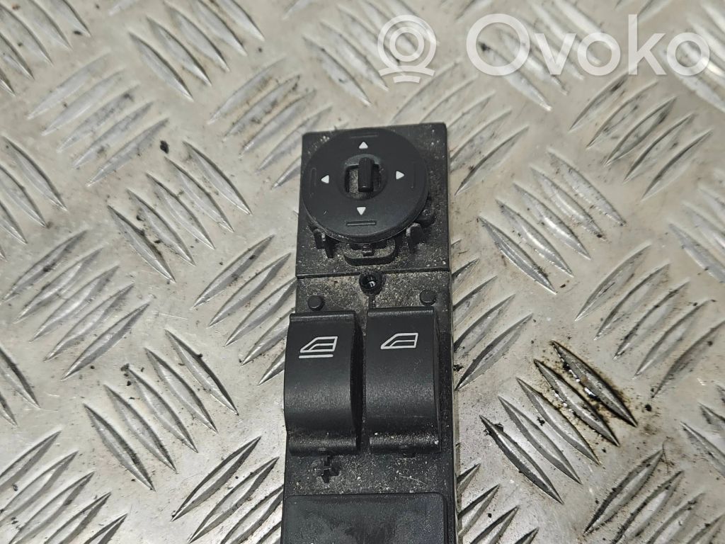 Electric window control switch   7M5T14529BA,03168080
