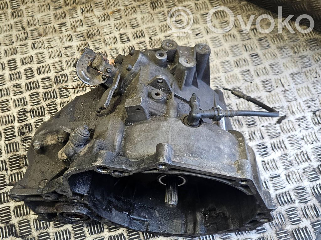 Opel Astra H Manual 5 speed gearbox 