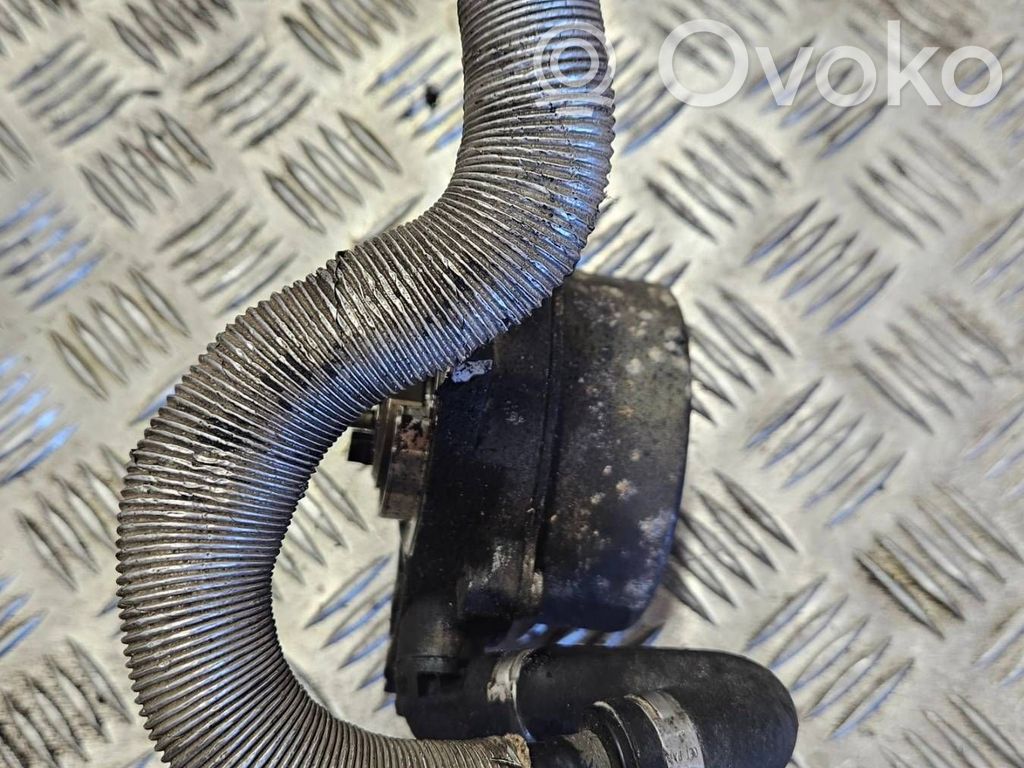 Audi A6 S6 C5 4B Pompă vacuum 